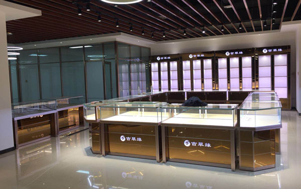 廣州玻璃展柜廠家 廣州玻璃展柜廠家