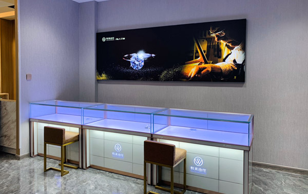 鴻鈦珠寶展柜廠家,定制珠寶展柜,玻璃珠寶展示柜 鴻鈦珠寶展柜廠家,定制珠寶展柜,玻璃珠寶展示柜