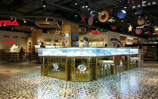 珠寶首飾展示柜廠家,鴻鈦是專業的 珠寶首飾展示柜廠家,鴻鈦是專業的